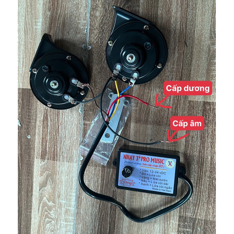 nhại 3+pro 12 bài và còi sên đen 12v -24v