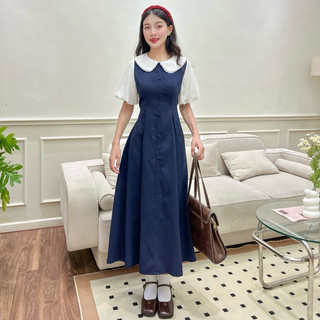 Đầm dáng dài chiết ly eo phối tay bồng cổ ren
