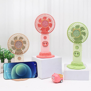 quạt đầu gấu đáng yêu