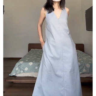 Đầm suôn dáng dài cổ V đan dây sau lưng