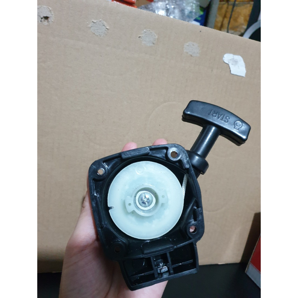 Bộ chụp giật (khởi động) máy cắt cỏ 2 thì 260. 4 ốc 2 chấu . nòng 34ly KHÔNG DÙNG CHO HÀNG BÃI NHẬT