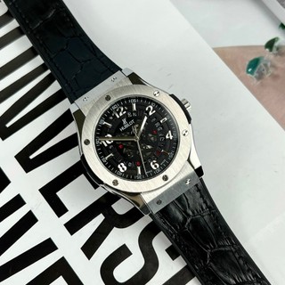 Hublot classic mặt black lộ lịch