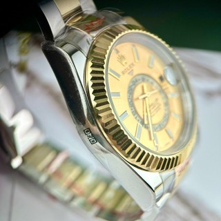 Đồng hồ Rolex Sky-Dweller