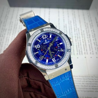 Hublot classic Phiên bản lộ lịch