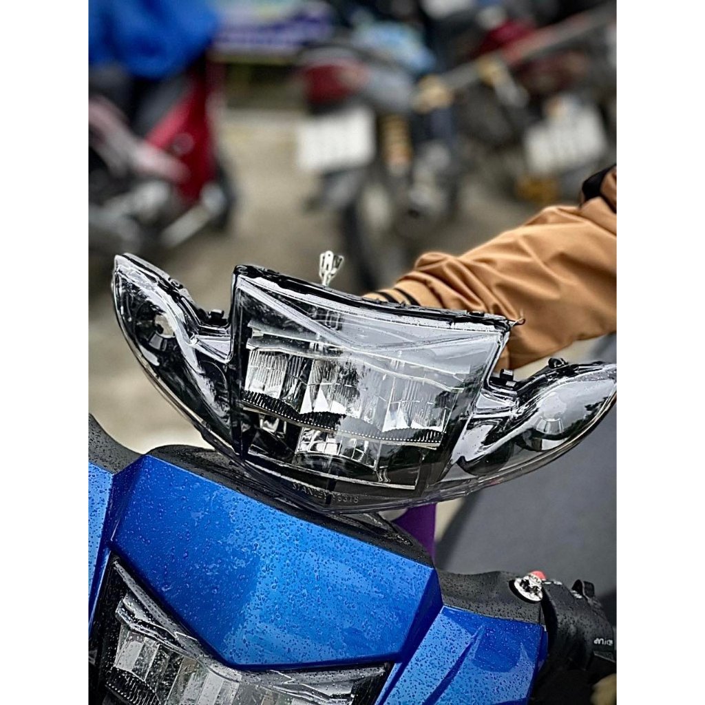 Pha đèn 2 tầng cho sirius