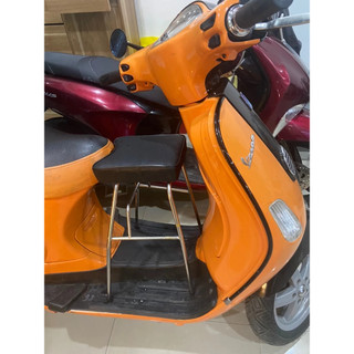 Ghế ngồi xe máy cho bé xe Vespa LX - GTS - Vespa Sprint - Primavera không tựa