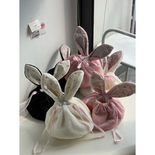 TÚI ĐỰNG ĐỒ MAKE UP TAI THỎ