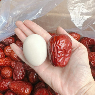  2KG TÁO ĐỎ HOÀ ĐIỀN ZIZE NHƯ QUẢ TRỨNG GÀ Sale xả kho 