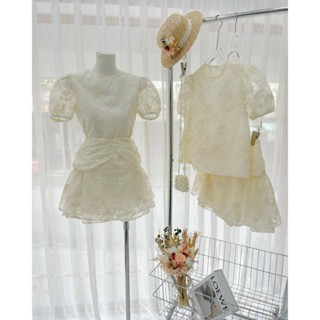 Set áo tay bồng mix chân váy rời chất liệu ren thêu hoa cao cấp,Váy thiểt kế 2 lớp by LaLa Design