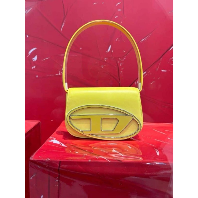 Túi Diesel authentic e sẵn ship :)