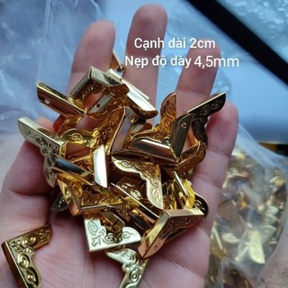 500 cái nẹp góc sổ p4 loại vừa