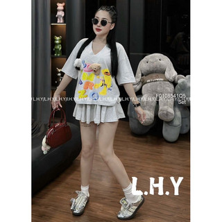 Set bộ áo thun gấu cổ tim in chữ kèm chân váy xòe viens store