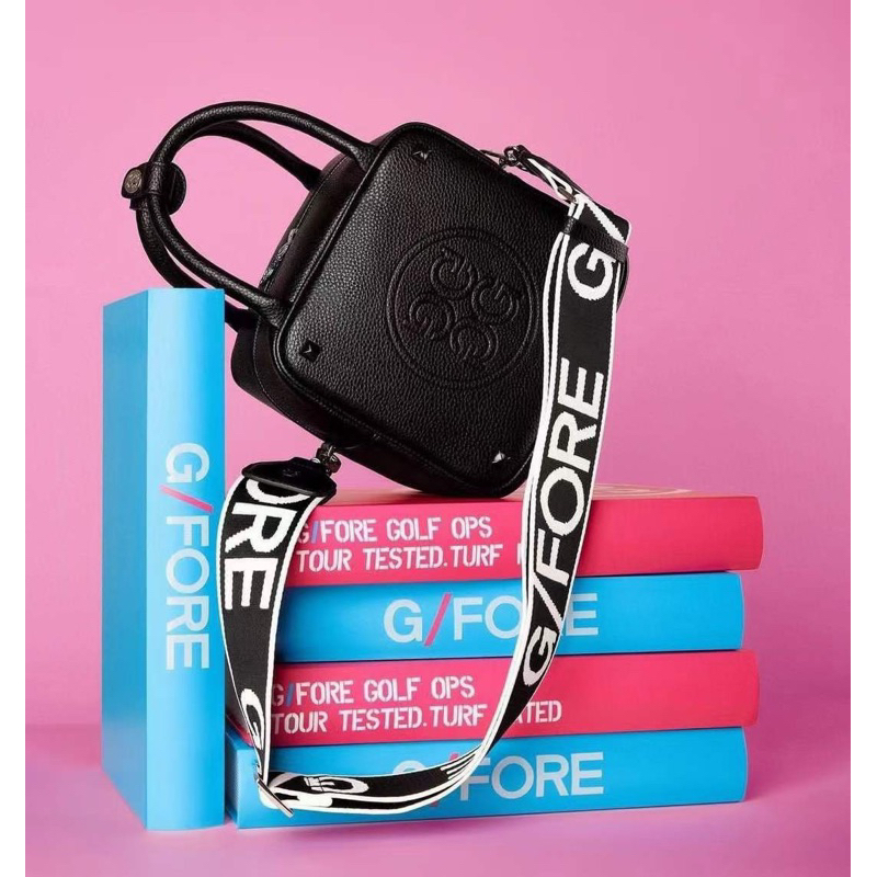 Túi cầm tay golf nữ GFore hàng hãng - Túi cầm tay golf nữ có quai đeo