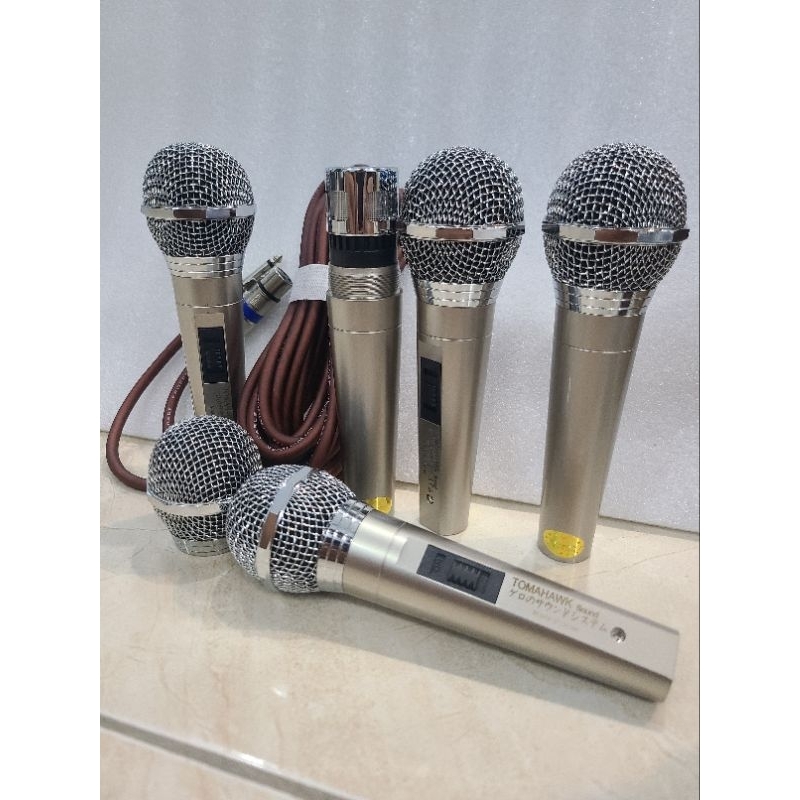 Micro karaoke có dây TOMAHAWK nhật bãi(giá 1cái)