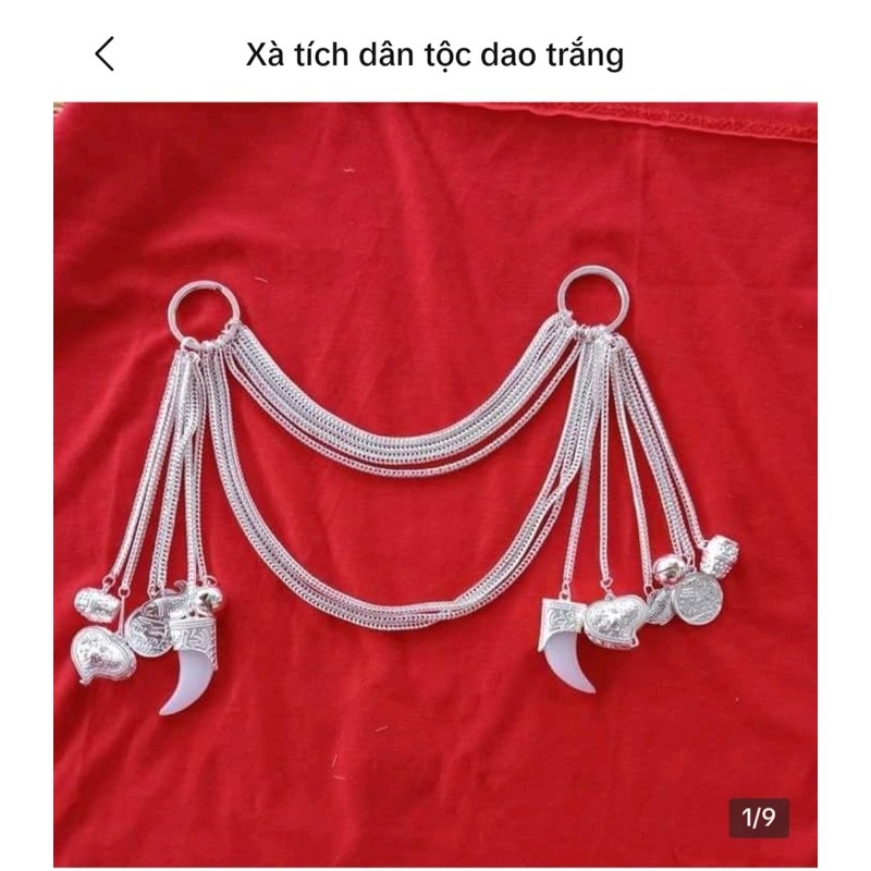Xà tích đeo cổ dân tộc Dao quần trắng , mẫu chùm móng đào 2 tầng dây
