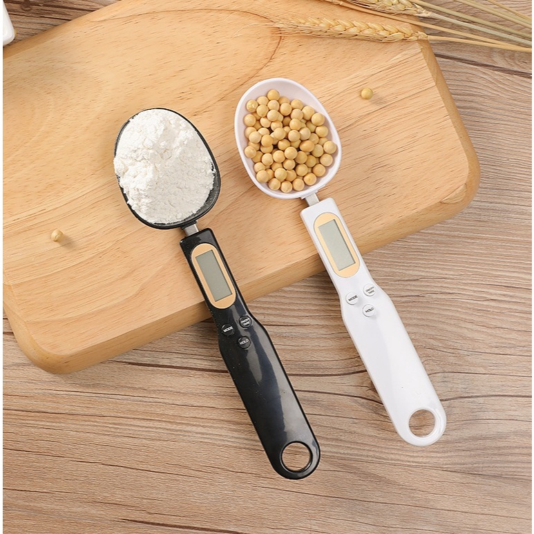 Dụng cụ xúc trà, muỗng thìa xúc trà bằng nhựa kèm cân điện tử siêu nhạy