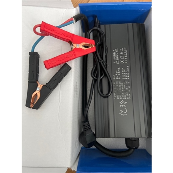 Sạc Yiling 14.6V50A - Sạc hệ 4S dành cho pin sắt phốt phát dòng sạc 50A