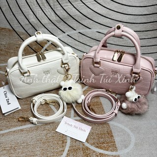 Túi trống quai xách chio2 da giả vân rắn kèm charm 010