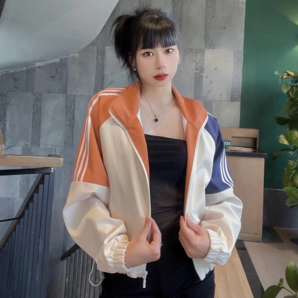 ÁO KHOÁC GIÓ SIÊU HÓT NỮ , CHẤT DÙ DÀY DẶN , PHỐI MÀU SANG CHẢNH ,XANH VÀ KEM 035