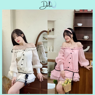 Set Váy Tơ Trễ Vai Bèo Viền Đen Tay Bồng Phối Nhún Bo Eo Dáng Xoè 3 Tầng Tặng Kèm Quần Trong Sang Chảnh