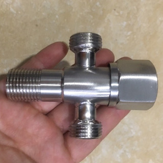 Van khoá  chia  nước   inox 304