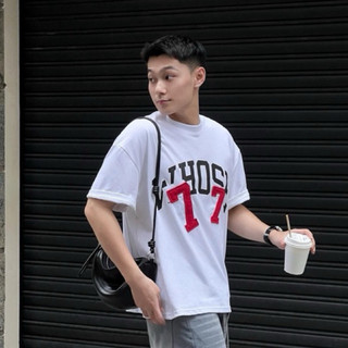 SEVEN TEE - Áo thun boxy Whose đắp vải