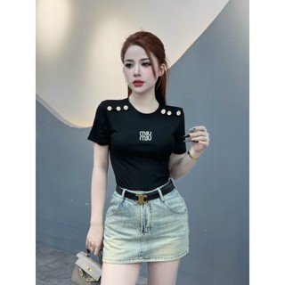 Áo khuy vai thêu chữ Miumiu , Áo kiểu cổ tròn thêu chữ tôn dáng chất thun tăm CÓ SAI 40-70KG