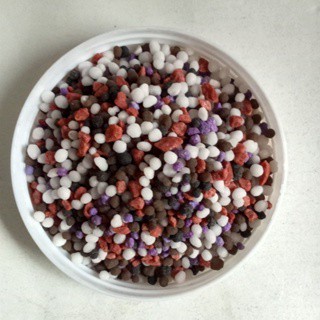 TÚI 1KG PHÂN BÓN 3 MÀU , Đầu Trâu Đen NPK 20-20-15 dùng cho tất cả các loại cây...