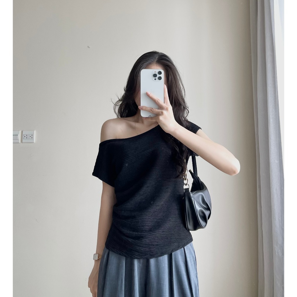 Áo thun lệch vai tay ngắn Beyo áo phông dáng vừa chất liệu xốp nhăn T006 | BigBuy360 - bigbuy360.vn