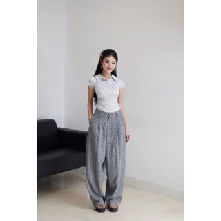 Quần dài kẻ sọc ống rộng cạp trễ hack dáng | doll pants | secodee