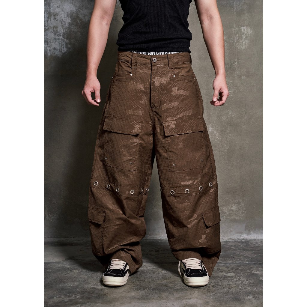 BEVIS CAMO CARGO PANTS (BROWN) - Quần Túi Hộp Họa Tiết Camo ( Nâu )