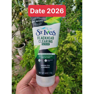 Sữa rửa mặt tẩy tế bào chết St Ives trà xanh