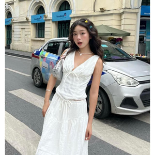 Ceci Cela - Áo cổ V phối viền ren Esta