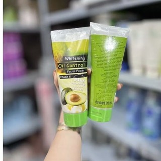 sữa rửa mặt bơ thái lan