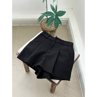 BUDDIES | Hebe Khaki Short | Quần short khaki xếp ly basic dày dặn