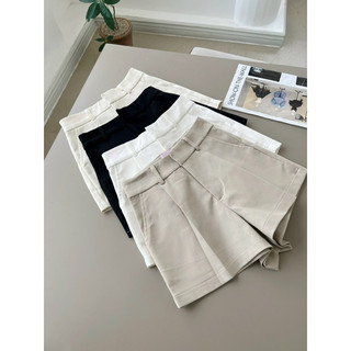 BUDDIES | Hebe Khaki Short | Quần short khaki xếp ly basic dày dặn