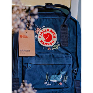 Balo Kanken Navy Sẵn Ship Hỏa Tốc (Custom Tên + Tặng Nơ)