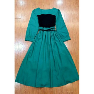 Đầm xanh độc lạ sz L