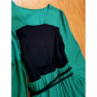 Đầm xanh độc lạ sz L