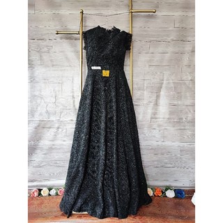 đầm thiết kế. chốt qua ib