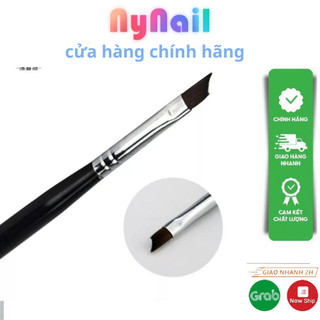 Cọ phen đầu móng trắng thân gỗ
