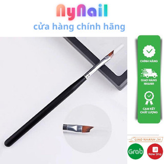 Cọ phen đầu móng trắng thân gỗ