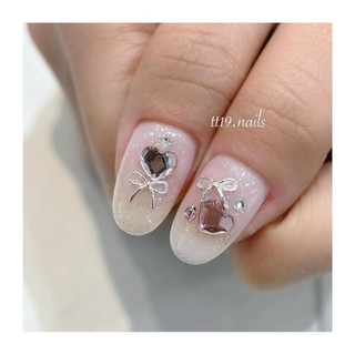 Set 10v charm nơ gắn móng trắng bạc sáng