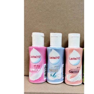 Dung dịch vệ sinh lactacyd soft & silky bảo vệ, chăm sóc vùng kín phái nữ 60ml