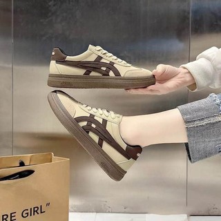 Giày Thể Thao - Giày Sneakers Nữ Basic Sọc Chéo Độn 3p QCCC