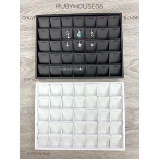 Khay đựng mặt dây chuyền