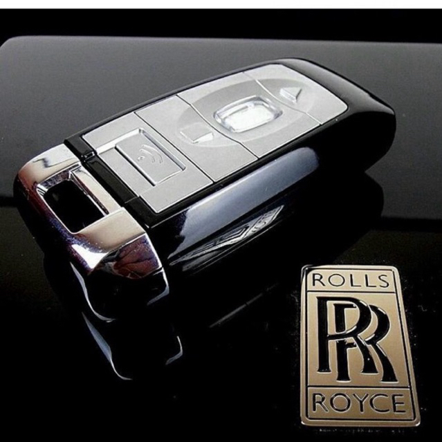Vỏ chìa khoá Rolls Royce Cullian hàng Thái Lan