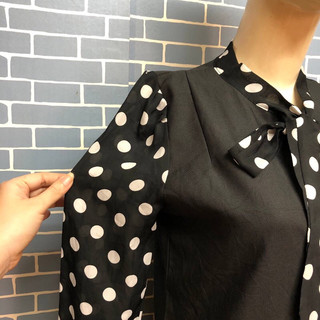 đầm xoè đen chấm bi 2hand
