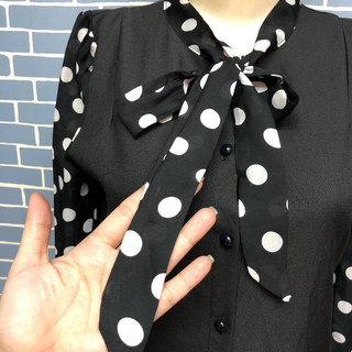 đầm xoè đen chấm bi 2hand