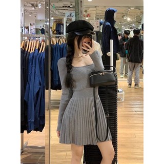 Váy đầm nữ thu đông dáng ngắn chất liệu len dệt kim thiết kế chân váy xếp ly hottrend MOFS SP190